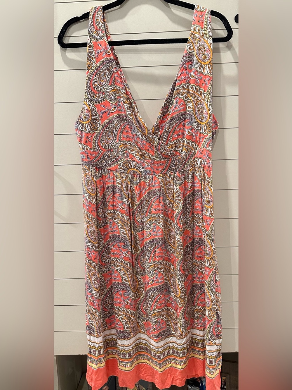 Old Navy Super Soft Coral Paisley V-Neck Women’s Dress Large